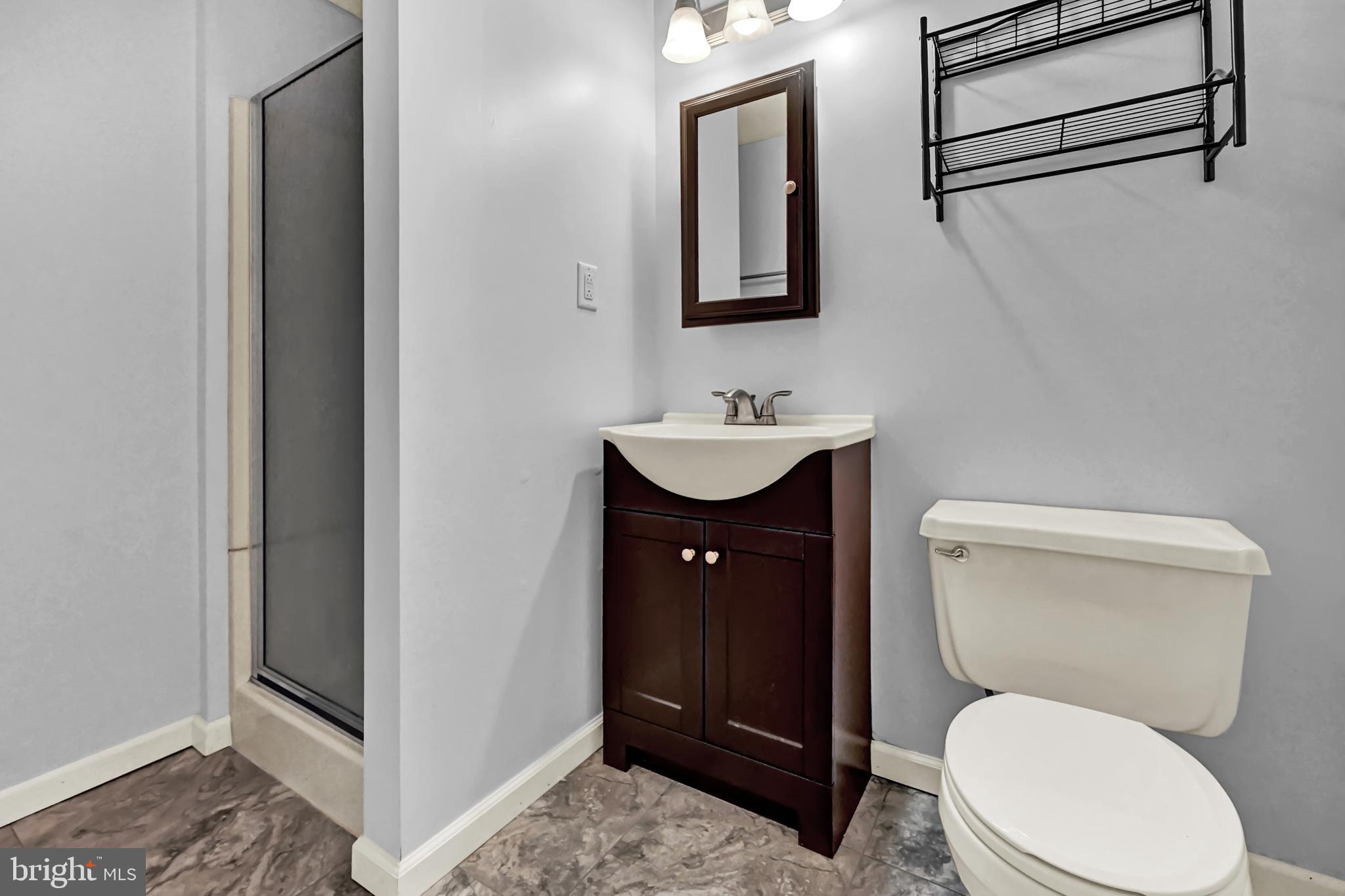 220 Greenleaf Road York, PA 17406 - Photo 8 of 31 Gallery Image 8