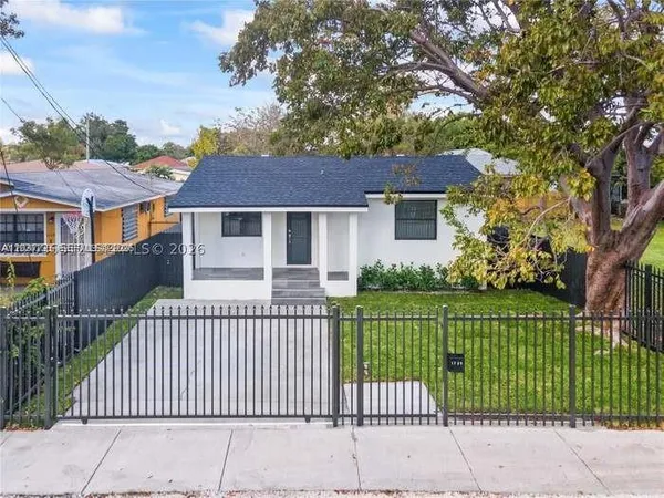 $2,700 | 1739 Northwest 67th Street, Miami, FL 33147