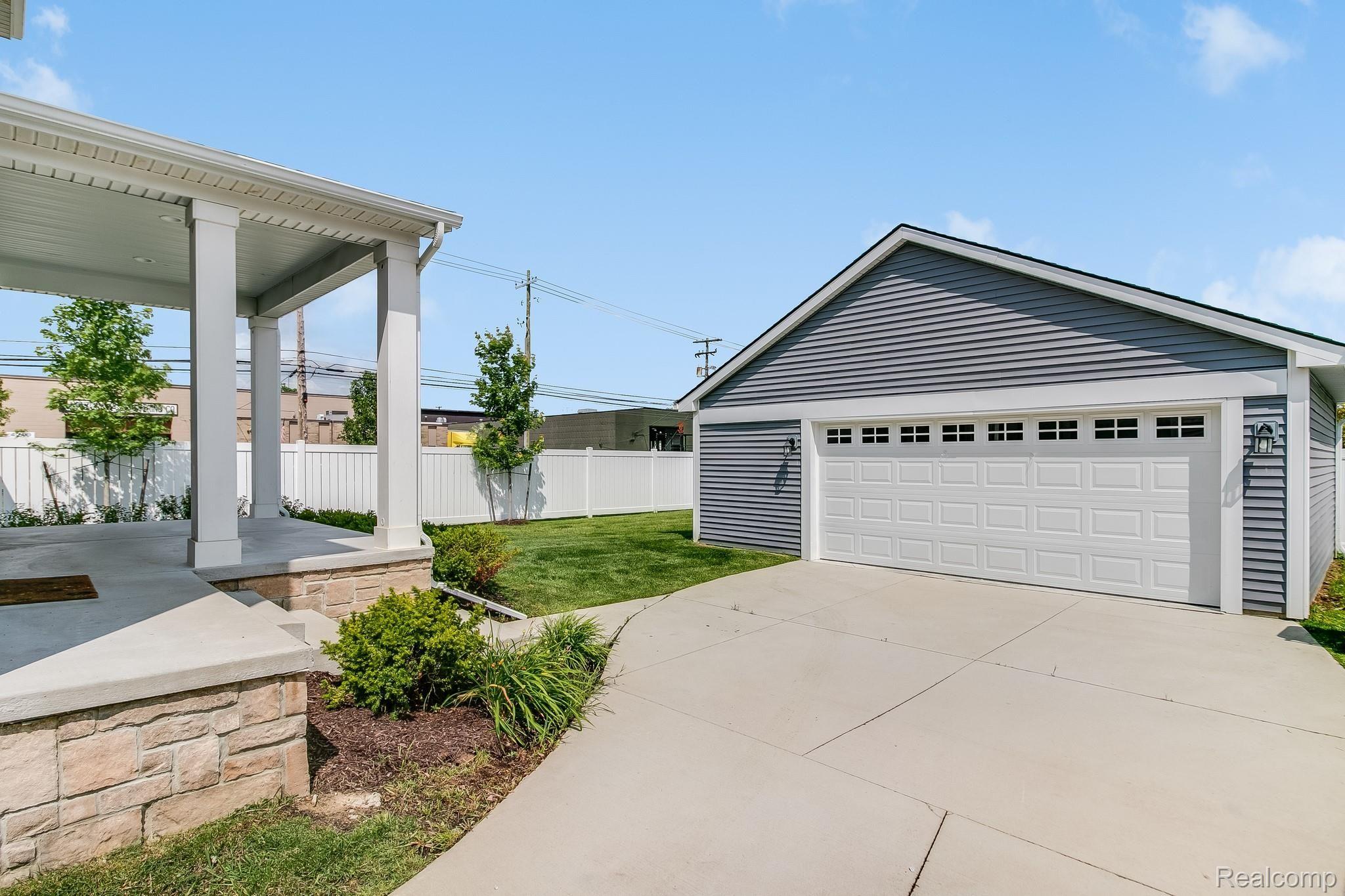 2570 Massoit Road Royal Oak, MI 48073 - Photo 33 of 40 HUGE 2.5 car garage