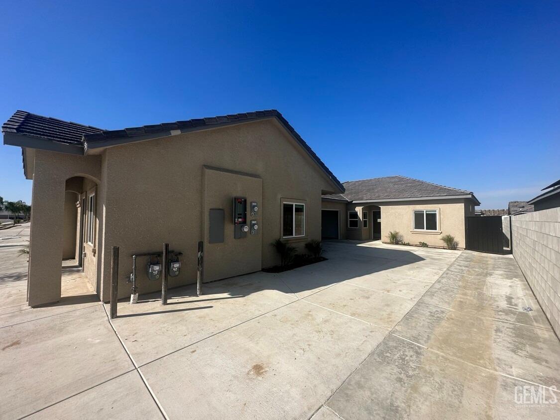 Undisclosed Address Bakersfield, CA 93314 - Photo 3 of 12 a house view with a outdoor space