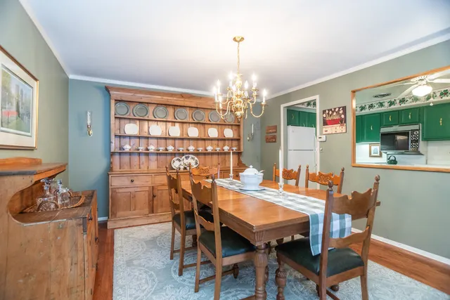 $349,000 | 221 North Kenilworth Avenue, Unit 109, Oak Park, IL 60302