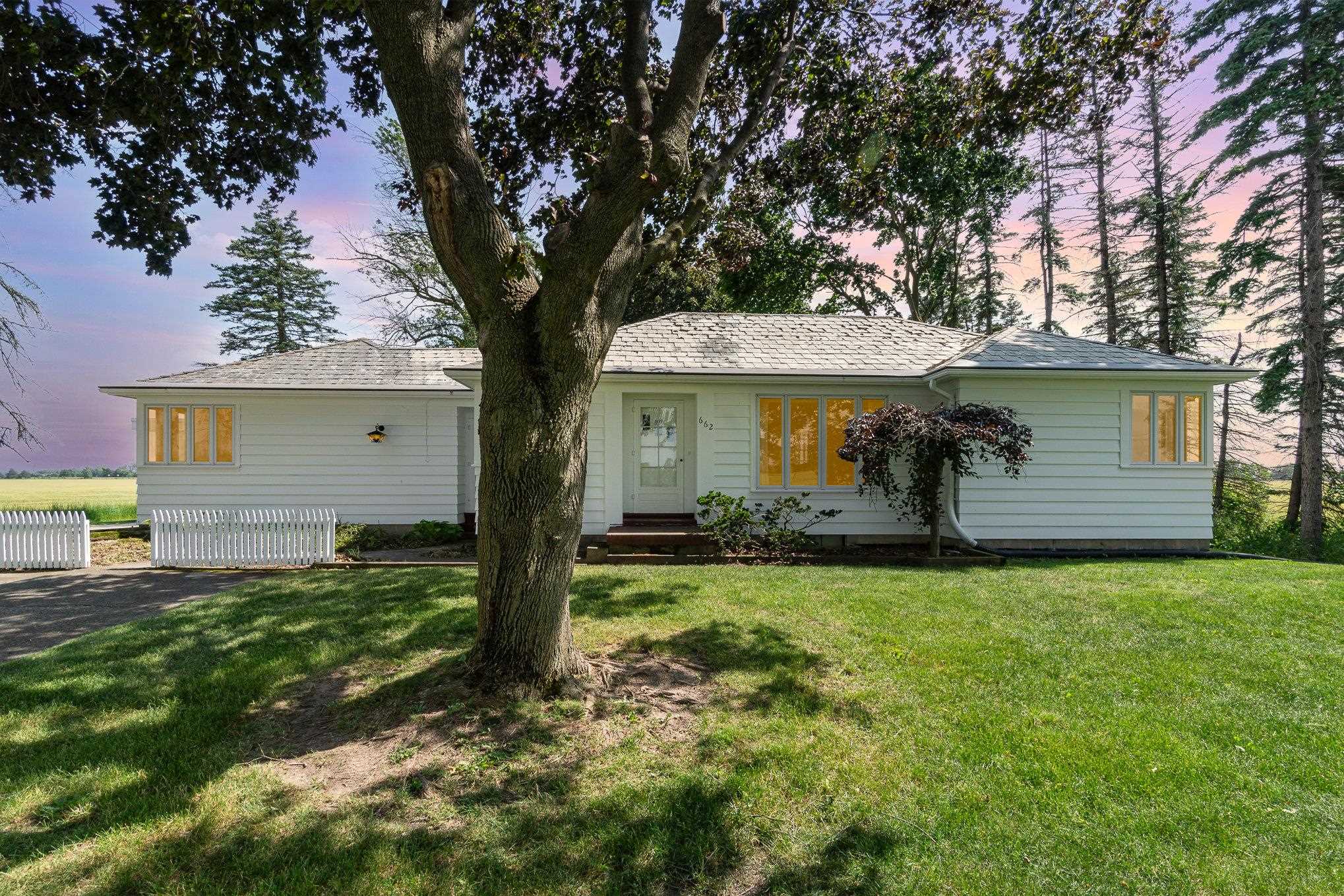 662 Midland Road Bay City, MI 48706 - Photo 1 of 30 Gallery Image 1