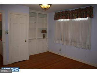 323 Holmecrest Road Jenkintown, PA 19046 - Photo 7 of 10 Bedroom 3