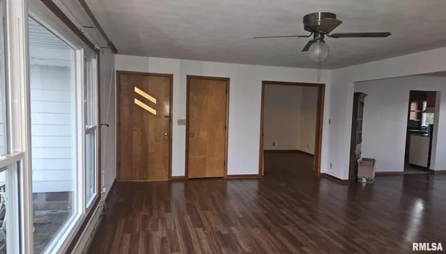 $310,000 | 11283 East Il Highway, Ellisville, IL 61431