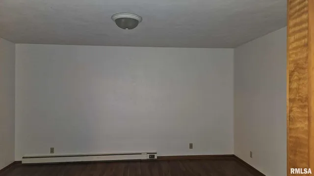 $310,000 | 11283 East Il Highway, Ellisville, IL 61431