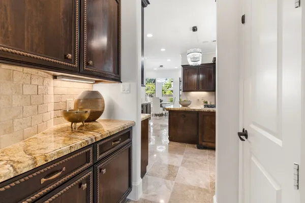 $7,500 | 4134 Bellefontaine, Houston, TX 77025