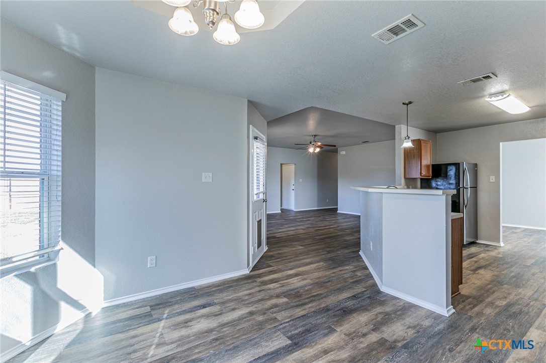 2108 Independence Court Belton, TX 76513 - Photo 9 of 30