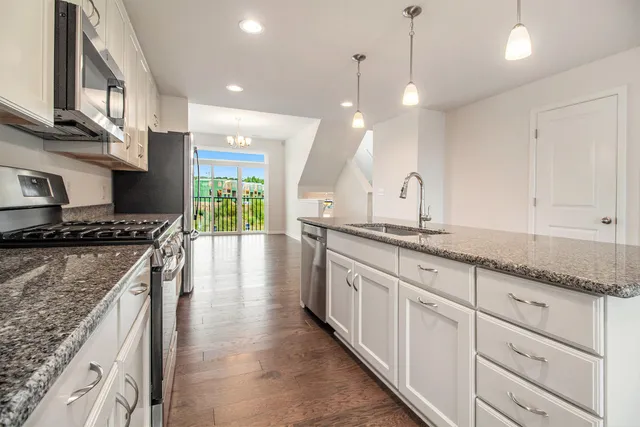 $3,600 | 2719 Bristol Ridge Drive, Ann Arbor, MI 48105