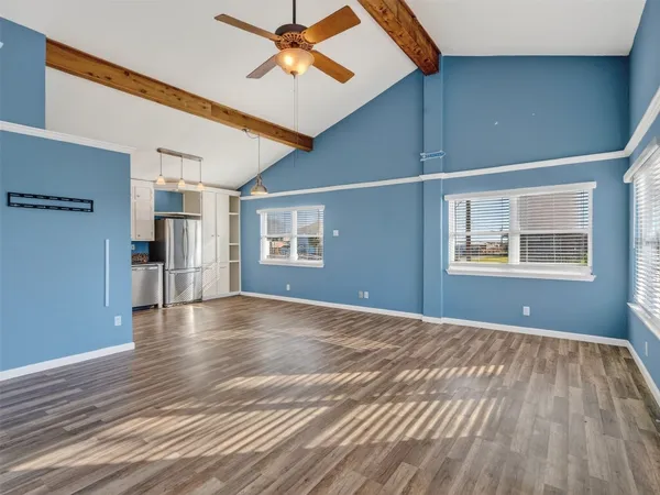 $2,200 | 16527 Lewis Scot Road, Jamaica Beach, TX 77554