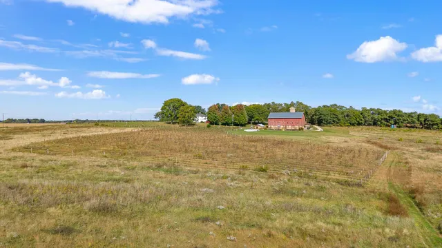 $950,000 | 1242 Highway 73, Edgerton, WI 53534