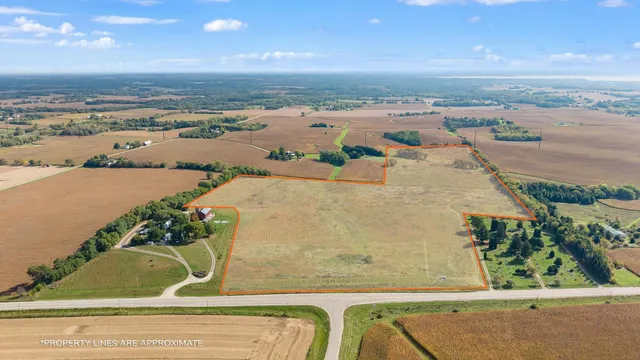 $950,000 | 1242 Highway 73, Edgerton, WI 53534