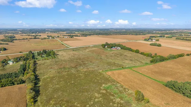 $950,000 | 1242 Highway 73, Edgerton, WI 53534