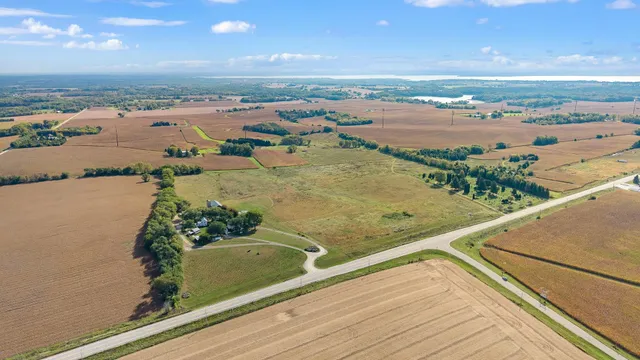 $950,000 | 1242 Highway 73, Edgerton, WI 53534
