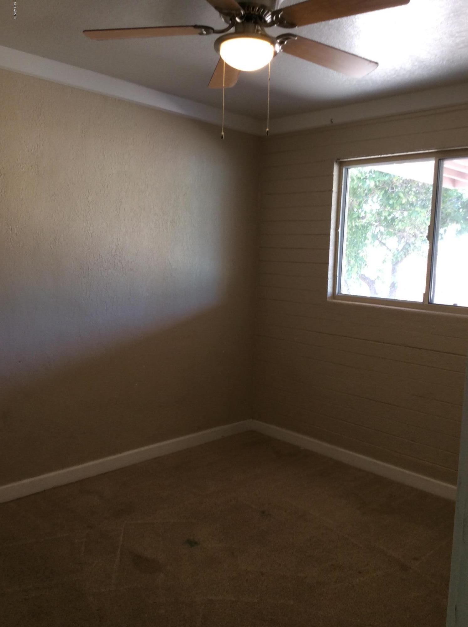 928 East Darrel Road Phoenix, AZ 85042 - Photo 8 of 10 4FE74B97-EC79-4725-9186-D58E345CDC75
