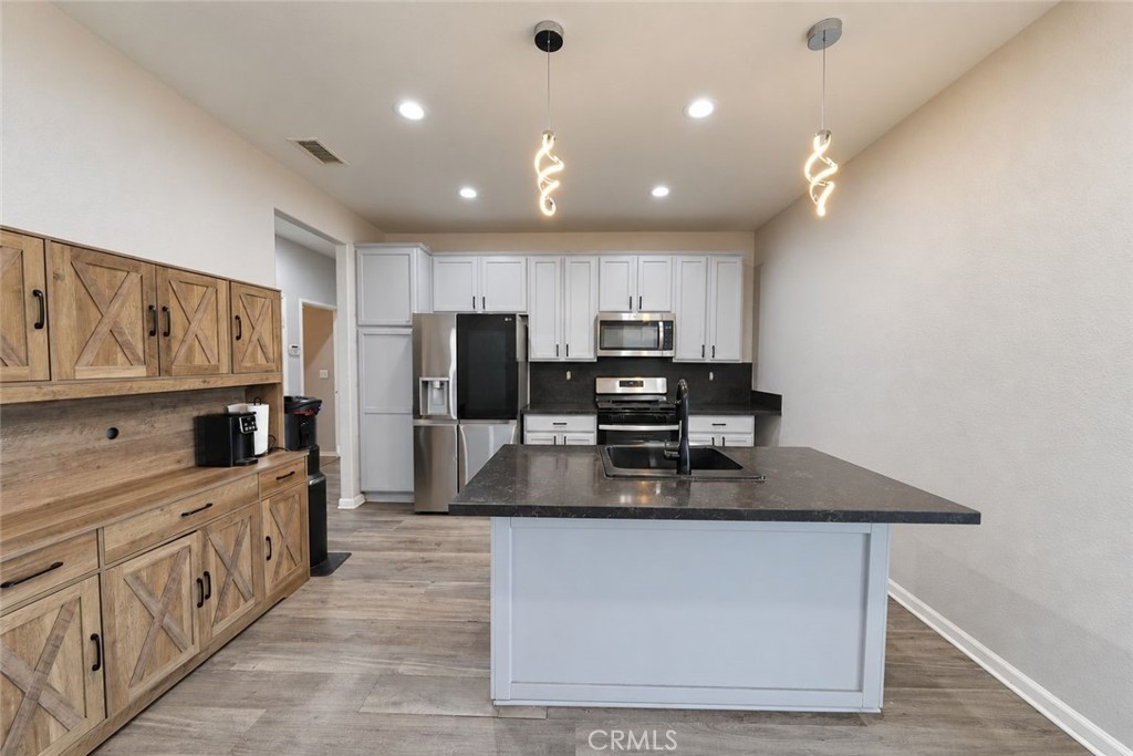 11825 Poppy Road Adelanto, CA 92301 - Photo 17 of 47 Gallery Image 17