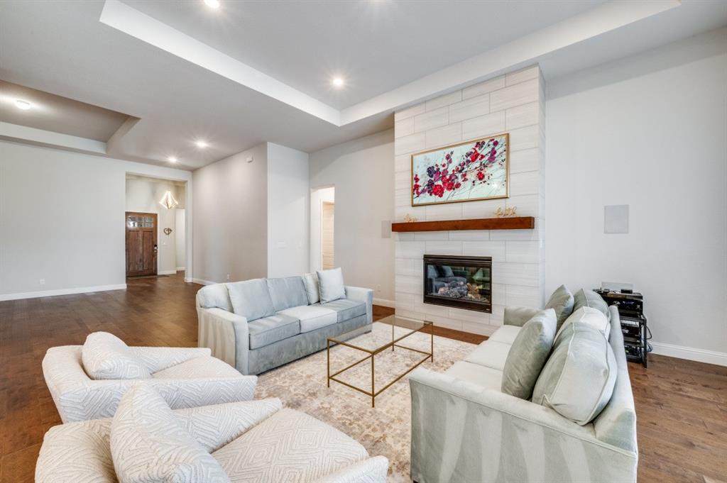 4080 Freeman Way Prosper, TX 75078 - Photo 8 of 39 TONS of space welcome you to this pristine and oversized 4 bed home with 4 ensuite Baths plus half bath. PLUS a 3 car garage. Soaring ceilings. High quality builder and NEVER rented 1 owner home