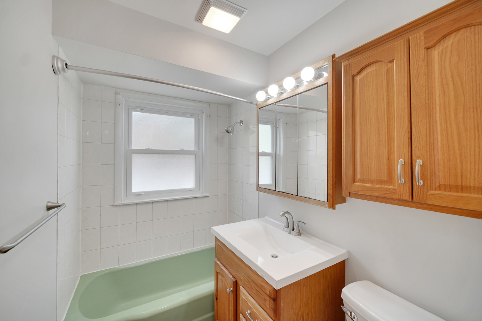 9600 Kilpatrick Avenue, Unit SOUTH Oak Lawn, IL 60453 - Photo 5 of 11