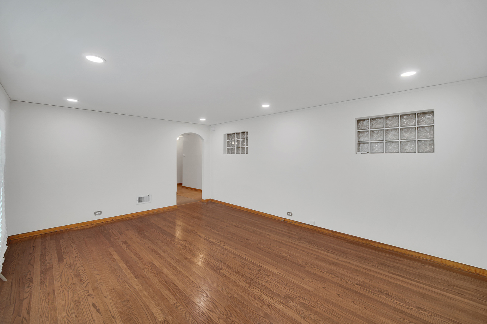 9600 Kilpatrick Avenue, Unit SOUTH Oak Lawn, IL 60453 - Photo 7 of 11