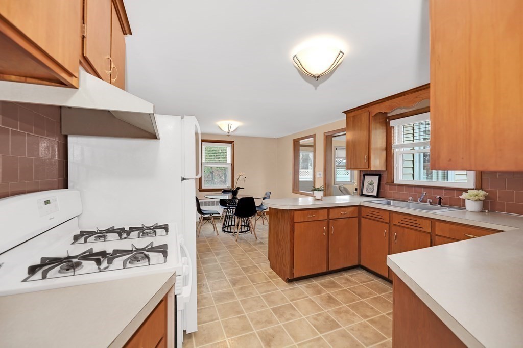 8 Hemlock Road Boston, MA 02132 - Photo 6 of 24 Gallery Image 6