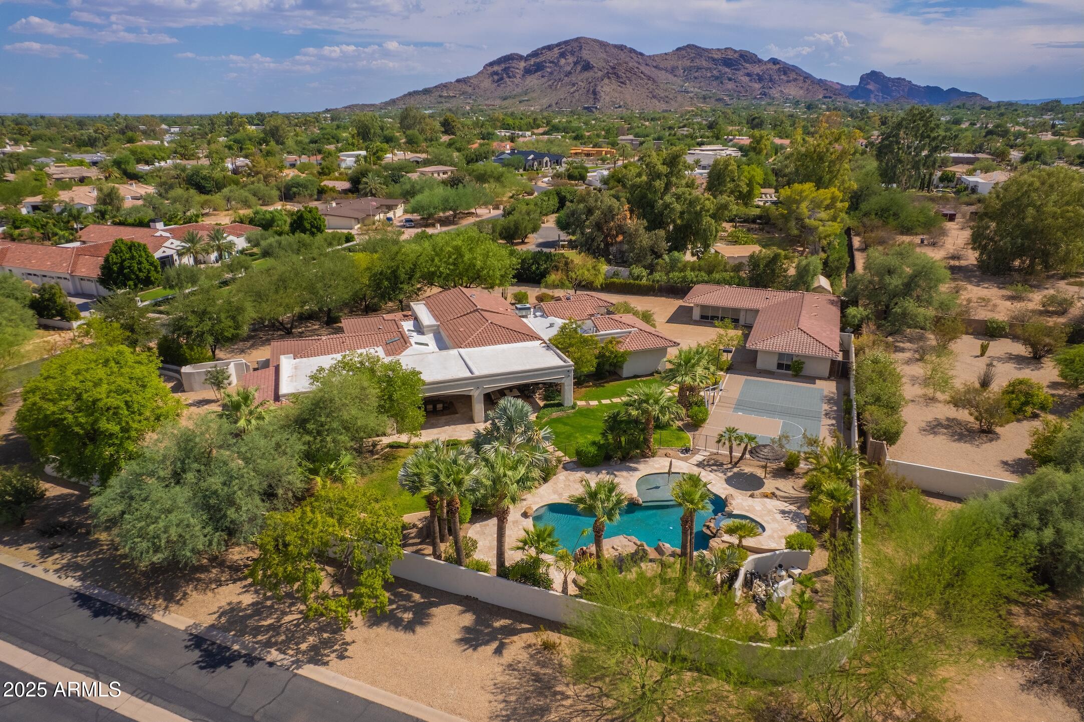 9236 North 52nd Place Paradise Valley, AZ 85253 - Photo 44 of 56 an aerial view of multiple house