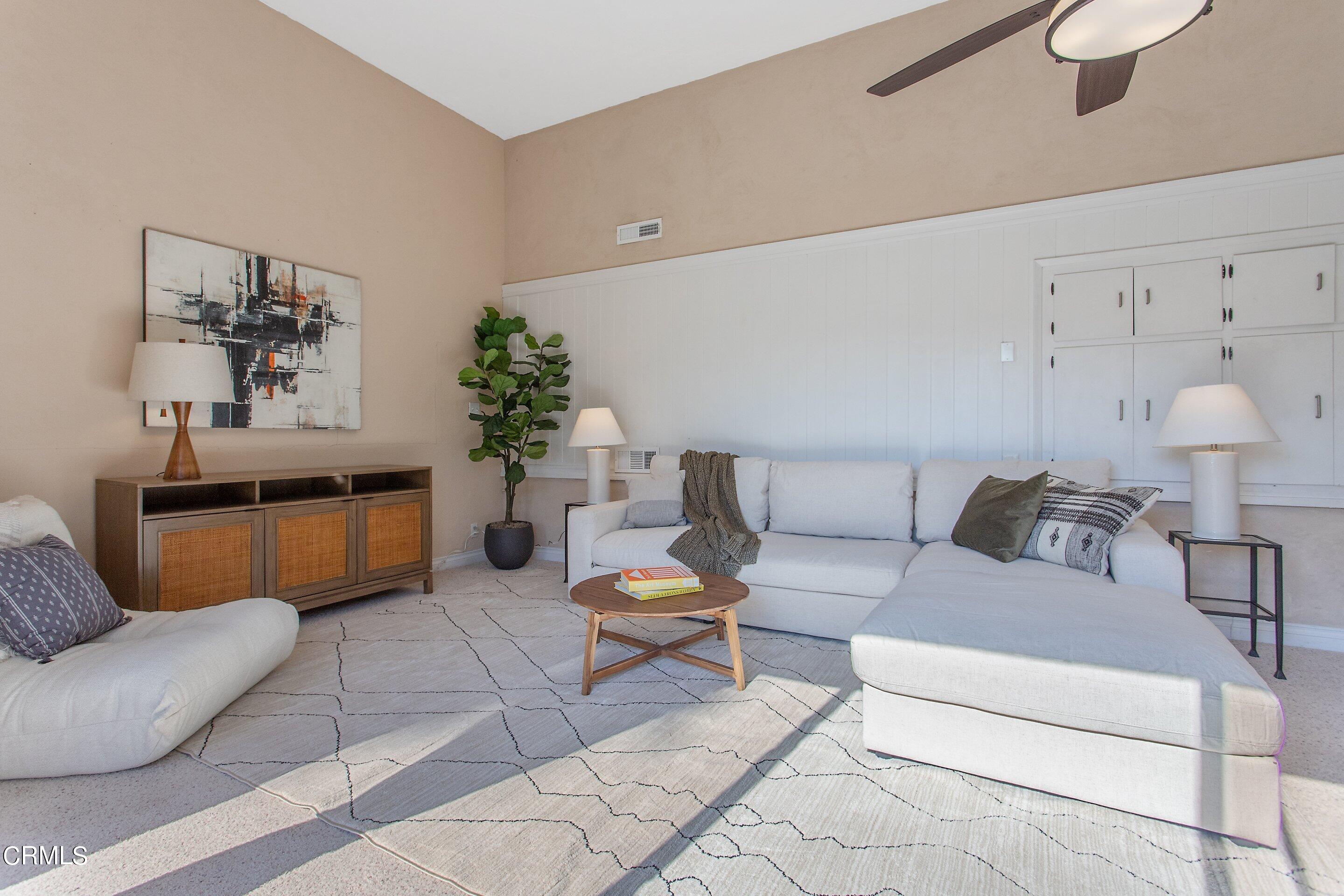 3170 Buckingham Road Glendale, CA 91206 - Photo 26 of 47 a living room with furniture