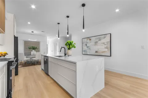 $749,900 | 1505 Holly Avenue, Dallas, TX 75204