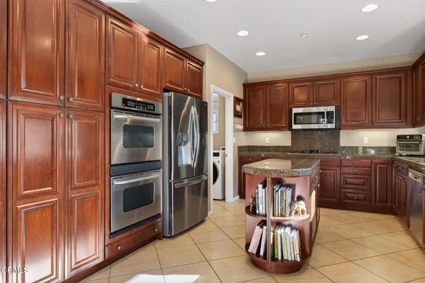 $1,150,000 | 1907 Tanager Street, Ventura, CA 93003