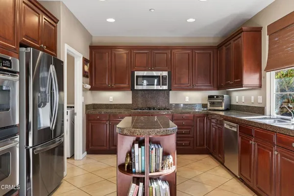 $1,150,000 | 1907 Tanager Street, Ventura, CA 93003