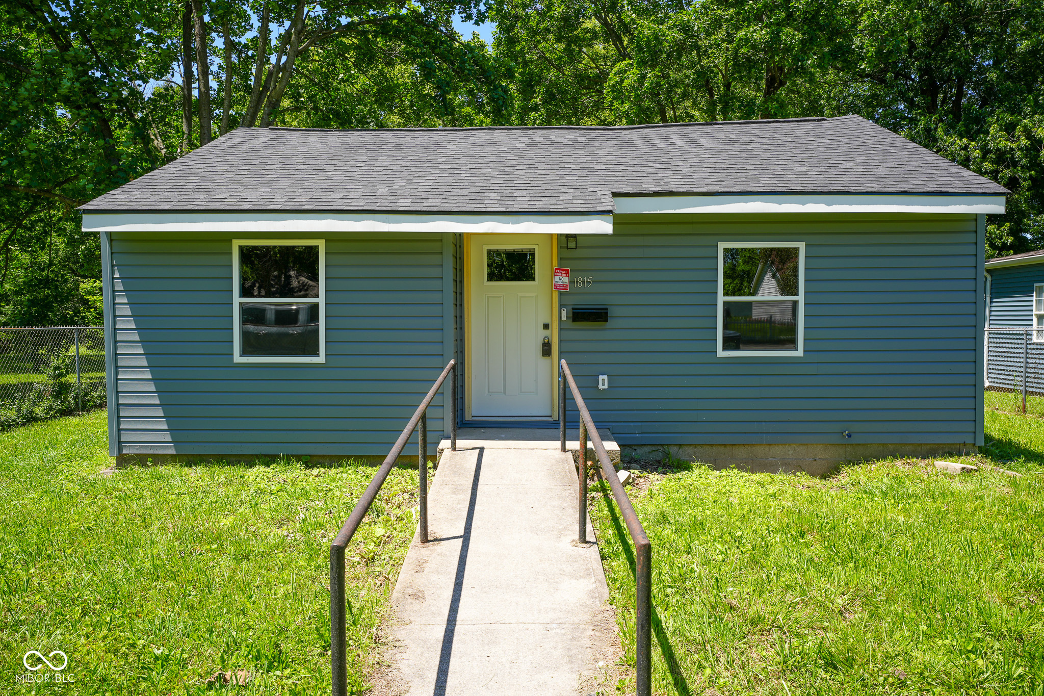1815 Fulton Street Anderson, IN 46016 - Photo 1 of 12