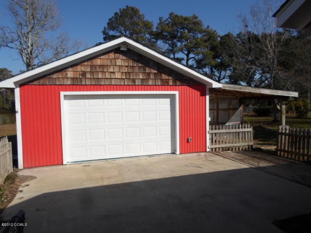 1816 Paulette Road Morehead City, NC 28557 - Photo 3 of 17 SAM_1871