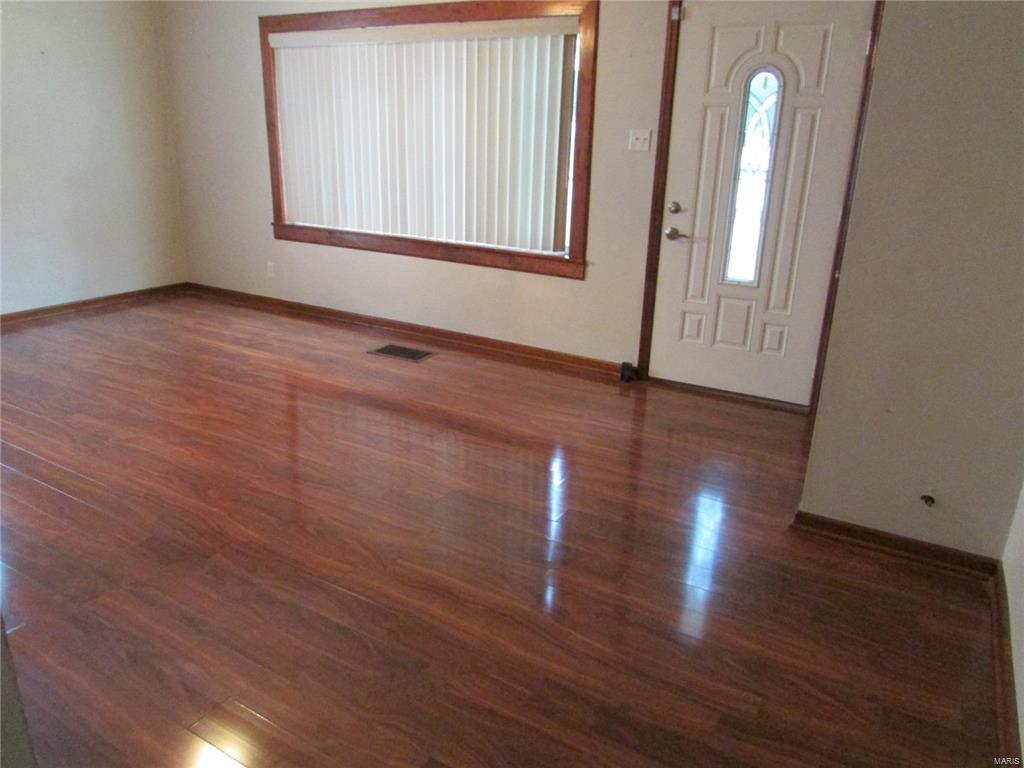 408 North Maple Avenue Roxana, IL 62084 - Photo 3 of 27