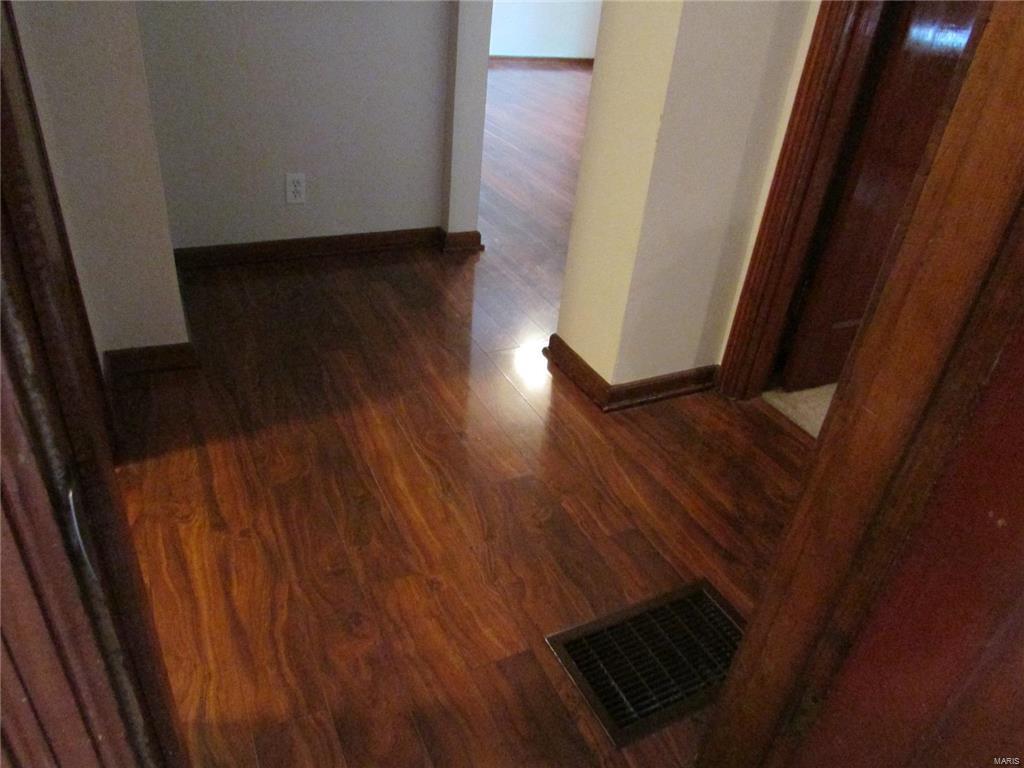 408 North Maple Avenue Roxana, IL 62084 - Photo 8 of 27