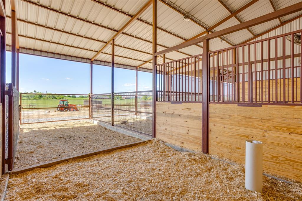 3678 County Road 3655 Bridgeport, TX 76426 - Photo 22 of 40
