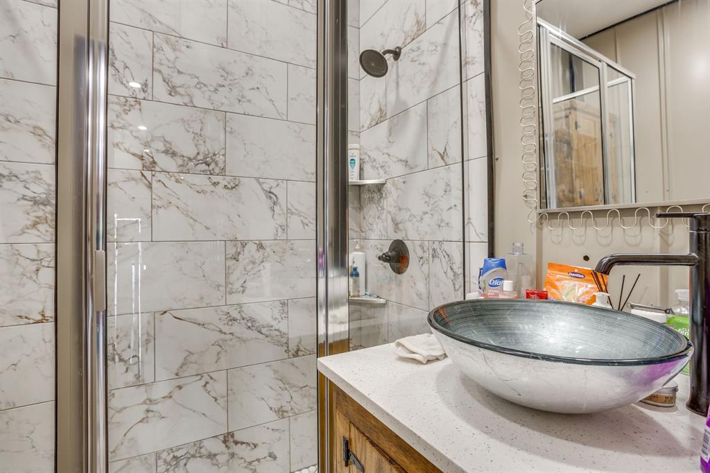 3678 County Road 3655 Bridgeport, TX 76426 - Photo 26 of 40 bonus extension full bathroom