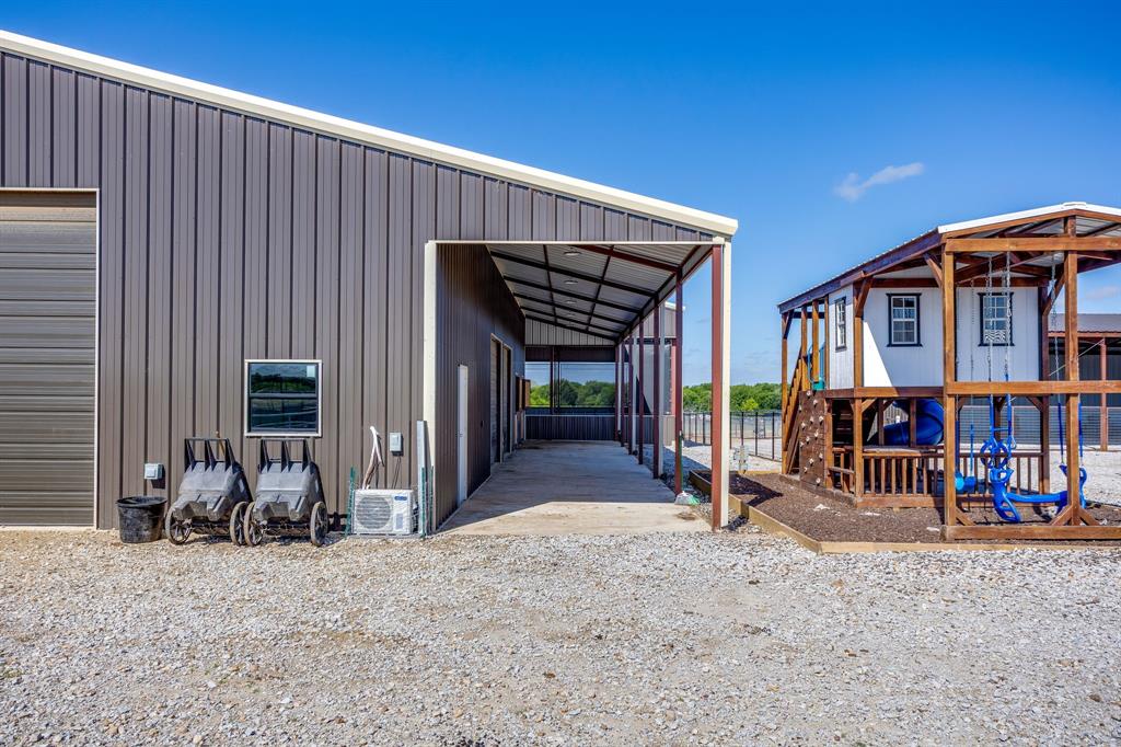 3678 County Road 3655 Bridgeport, TX 76426 - Photo 10 of 40 covered rv parking