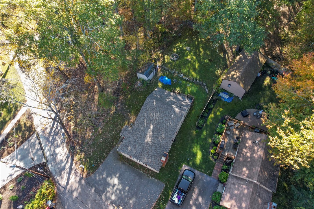 301 Richardson Road Coventry, RI 02816 - Photo 5 of 27