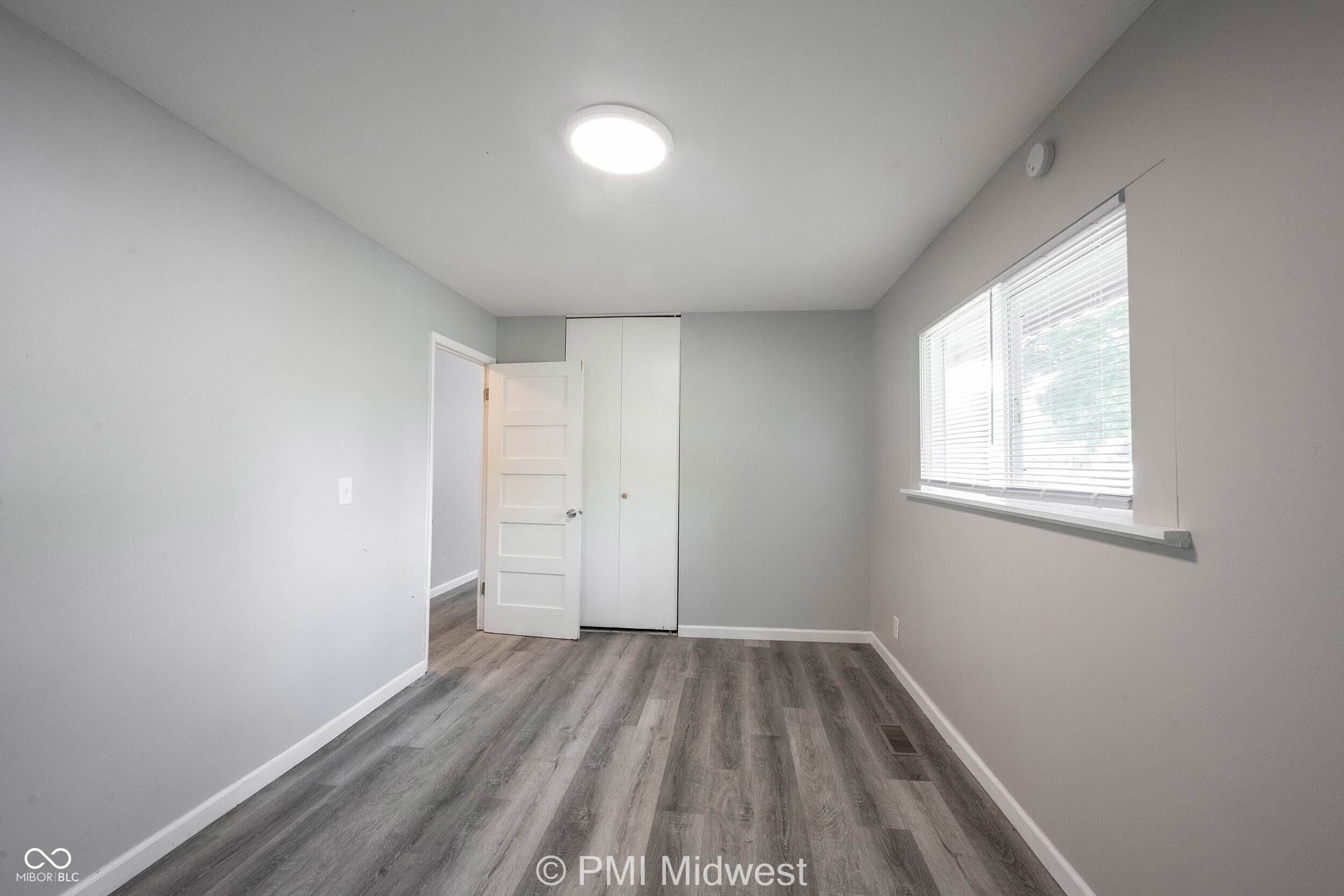 4350 Dubarry Road Indianapolis, IN 46226 - Photo 15 of 32