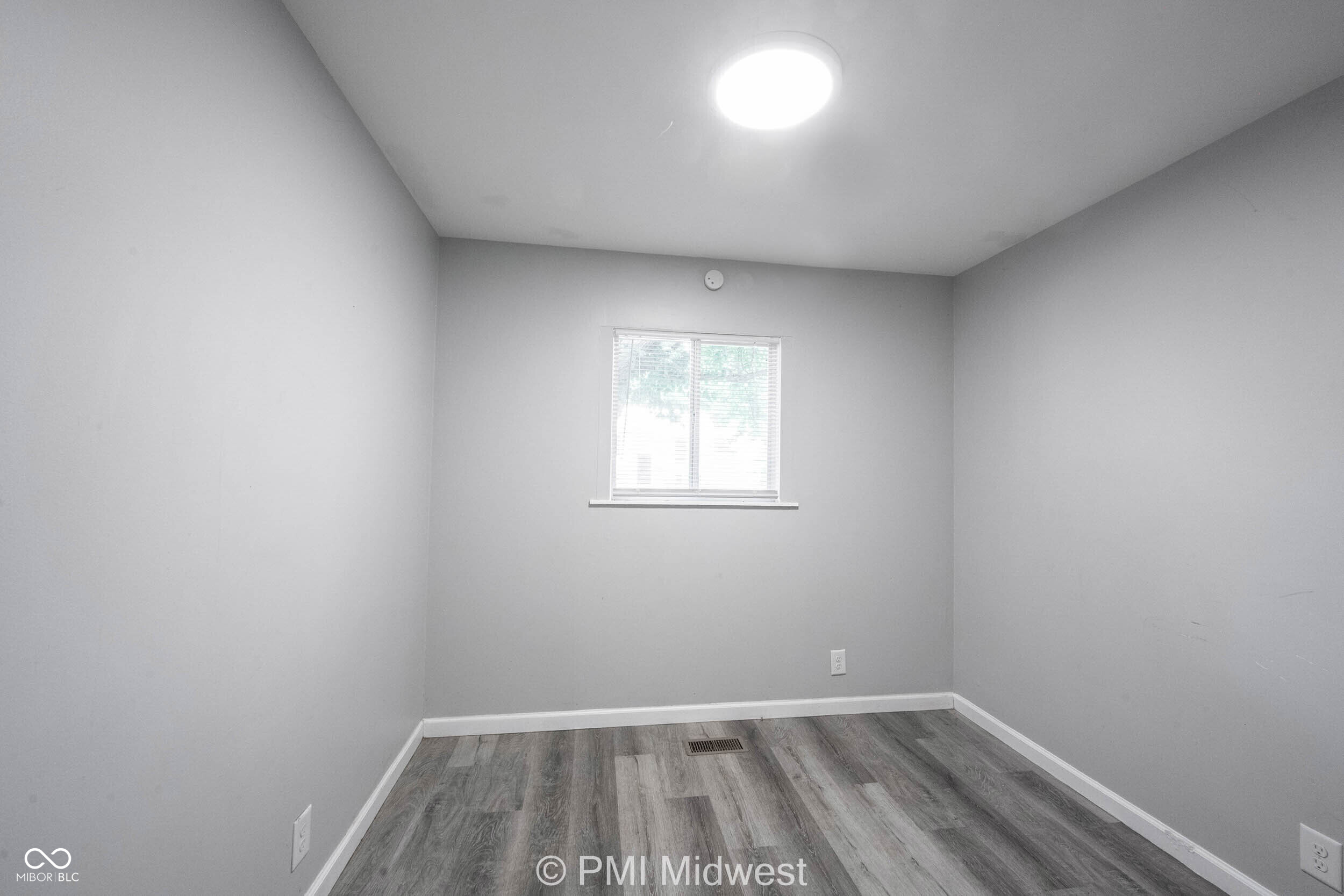 4350 Dubarry Road Indianapolis, IN 46226 - Photo 19 of 32