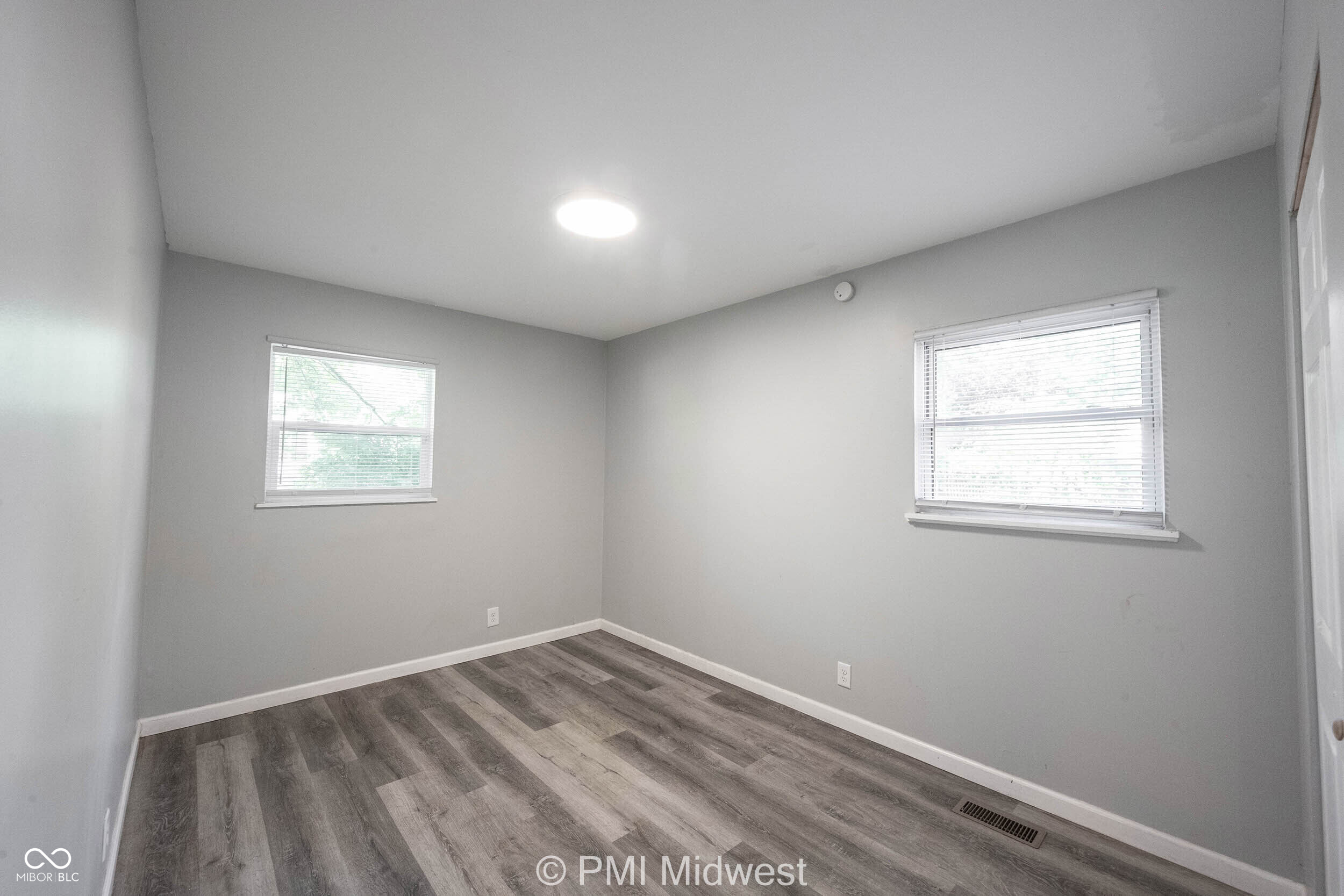 4350 Dubarry Road Indianapolis, IN 46226 - Photo 23 of 32