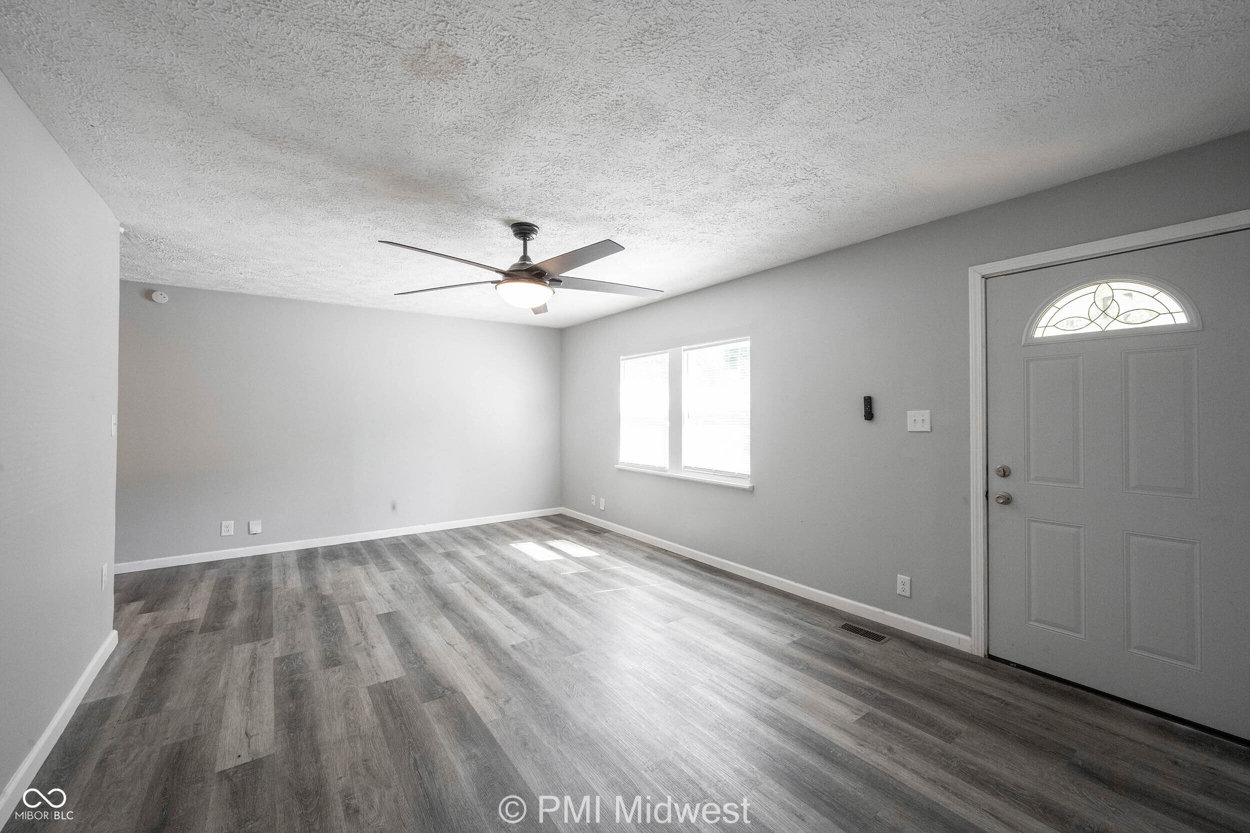 4350 Dubarry Road Indianapolis, IN 46226 - Photo 5 of 32