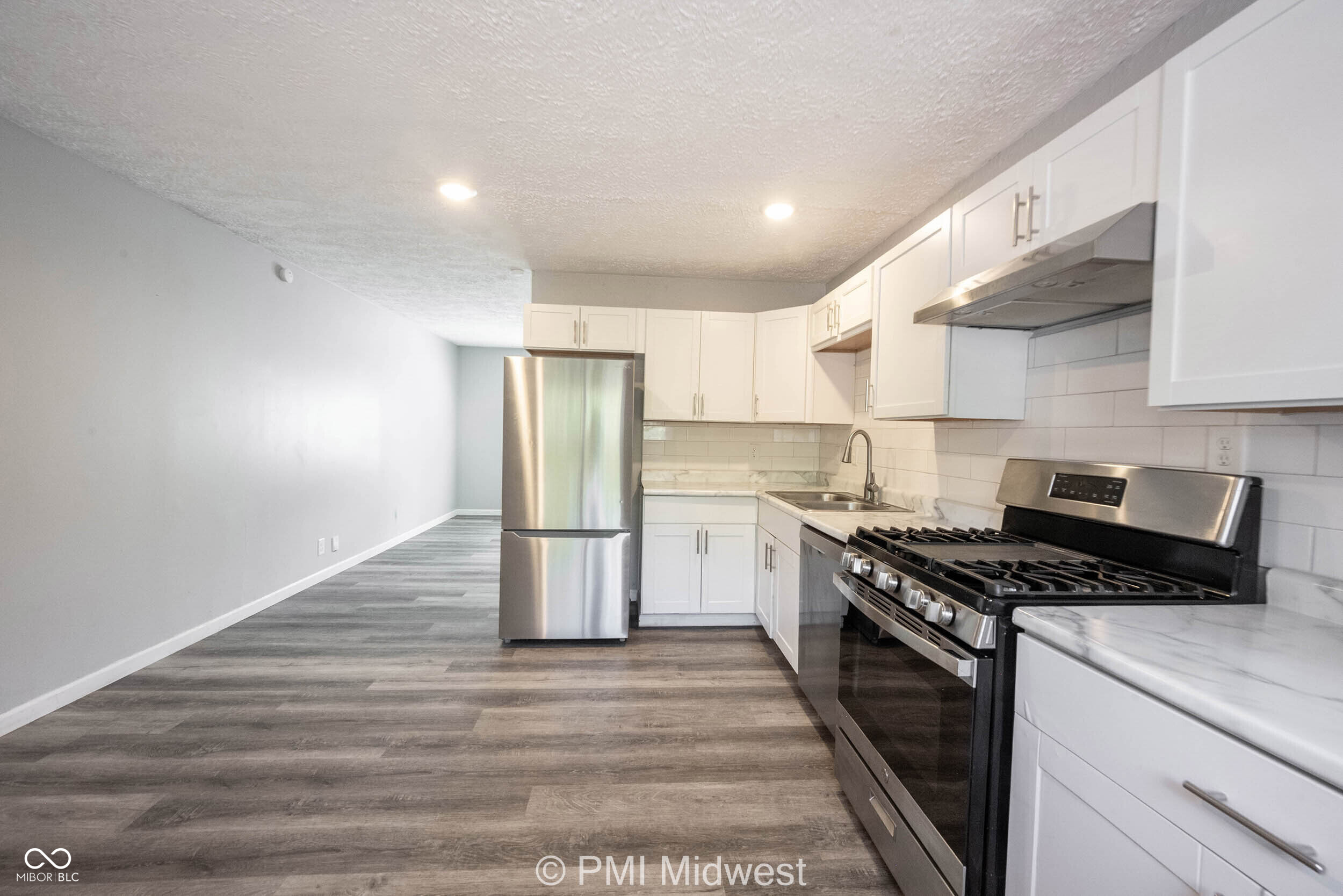 4350 Dubarry Road Indianapolis, IN 46226 - Photo 9 of 32