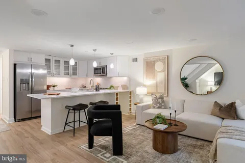 $399,000 | 1914 Fairmount Avenue, Unit 4, Philadelphia, PA 19130