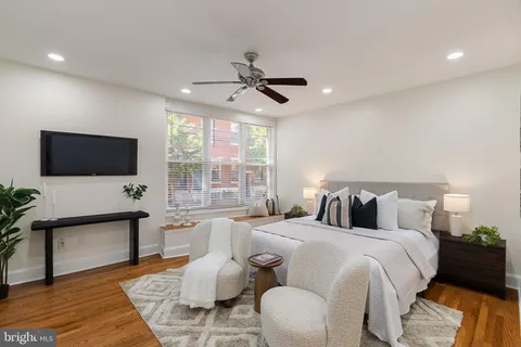 $399,000 | 1914 Fairmount Avenue, Unit 4, Philadelphia, PA 19130