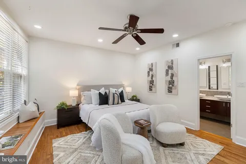 $399,000 | 1914 Fairmount Avenue, Unit 4, Philadelphia, PA 19130