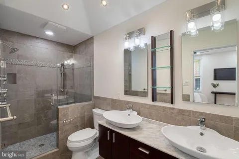 $399,000 | 1914 Fairmount Avenue, Unit 4, Philadelphia, PA 19130