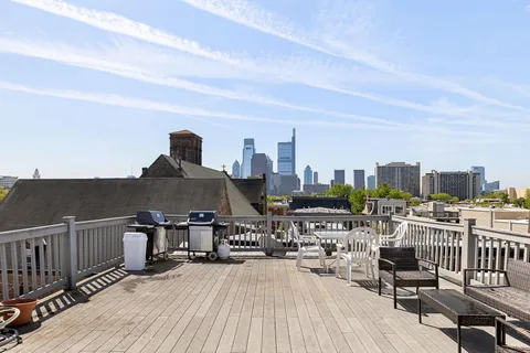 $399,000 | 1914 Fairmount Avenue, Unit 4, Philadelphia, PA 19130