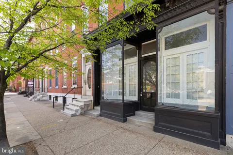 $399,000 | 1914 Fairmount Avenue, Unit 4, Philadelphia, PA 19130