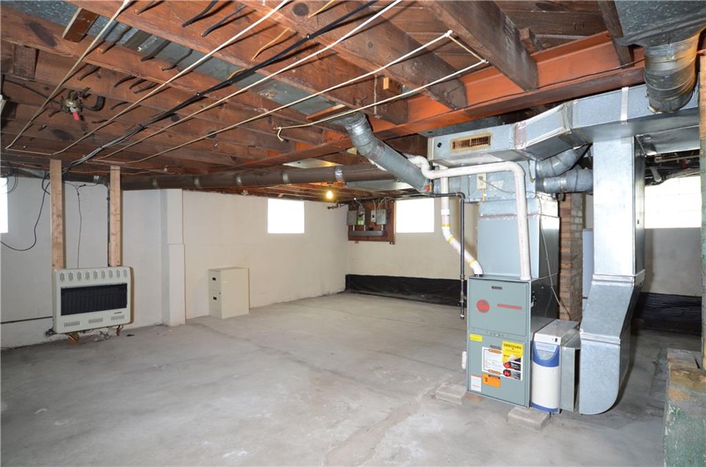 895 Oak Avenue East Rochester, PA 15074 - Photo 21 of 24 Gallery Image 21