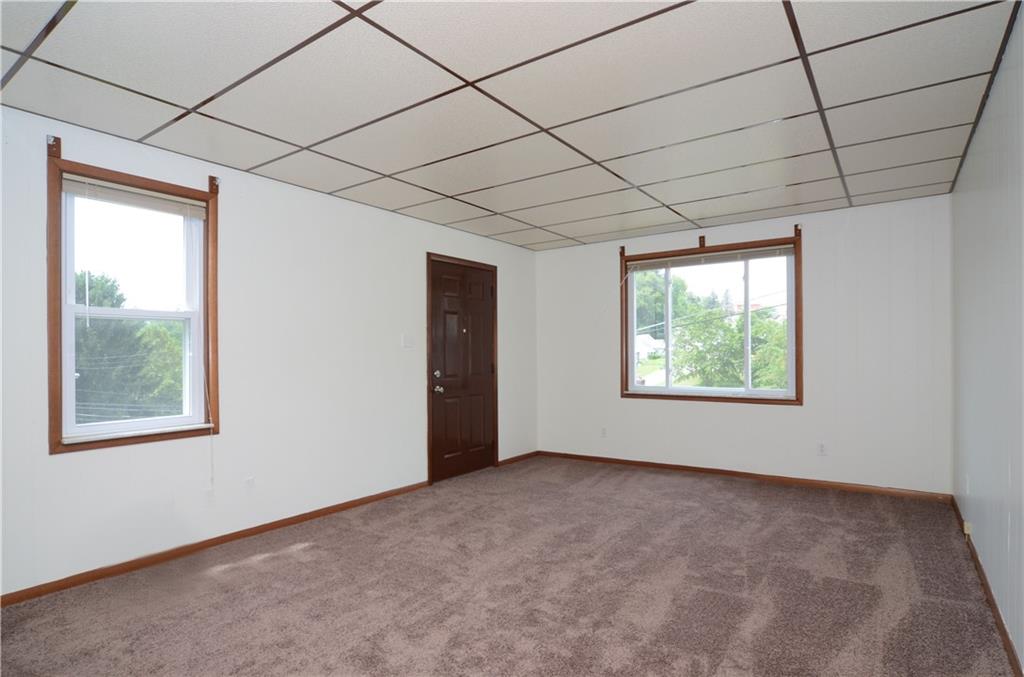 895 Oak Avenue East Rochester, PA 15074 - Photo 7 of 24 Gallery Image 7