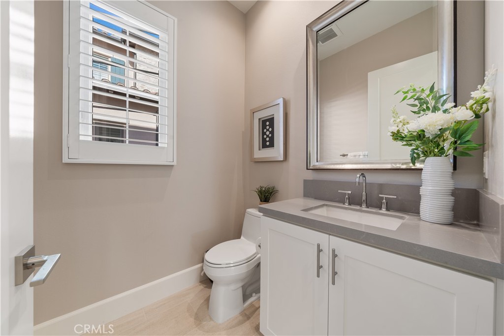 126 Bellini Irvine, CA 92602 - Photo 14 of 59